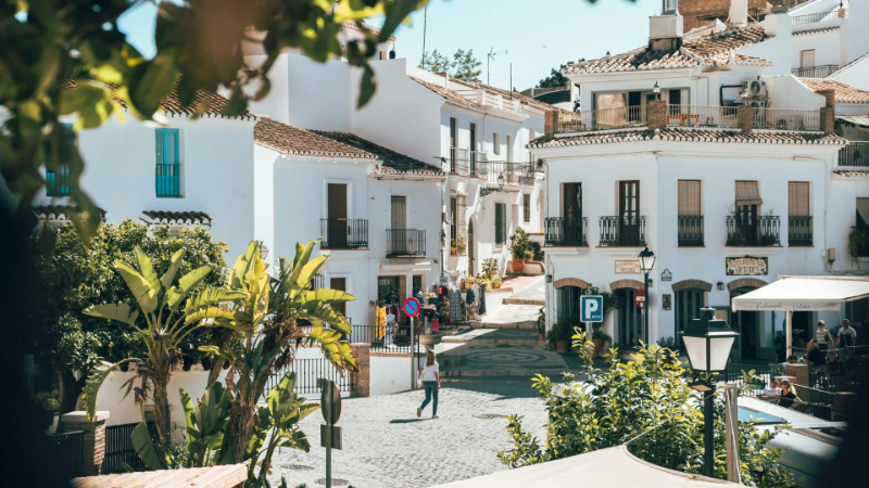 What Documents do I need to buy a House in Spain this Summer? A legal Checklist for Buyers